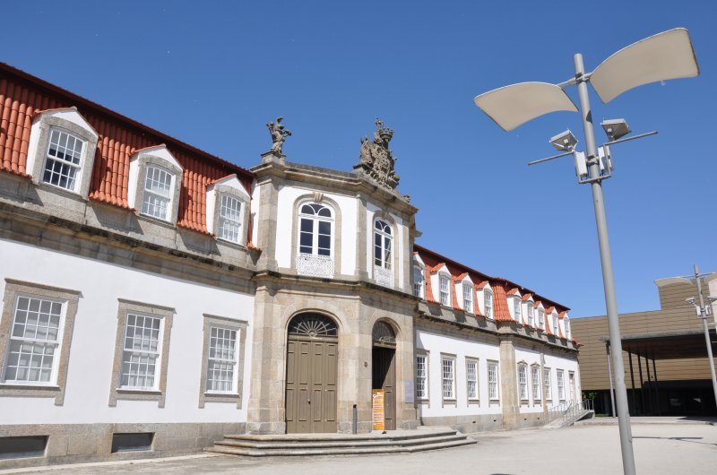 rEt[{a@in Portugal Guimaraes